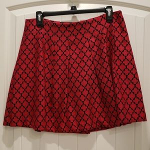 Women's Banana Republic red and black skirt